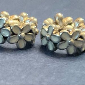 2 Pandora white flower beads
